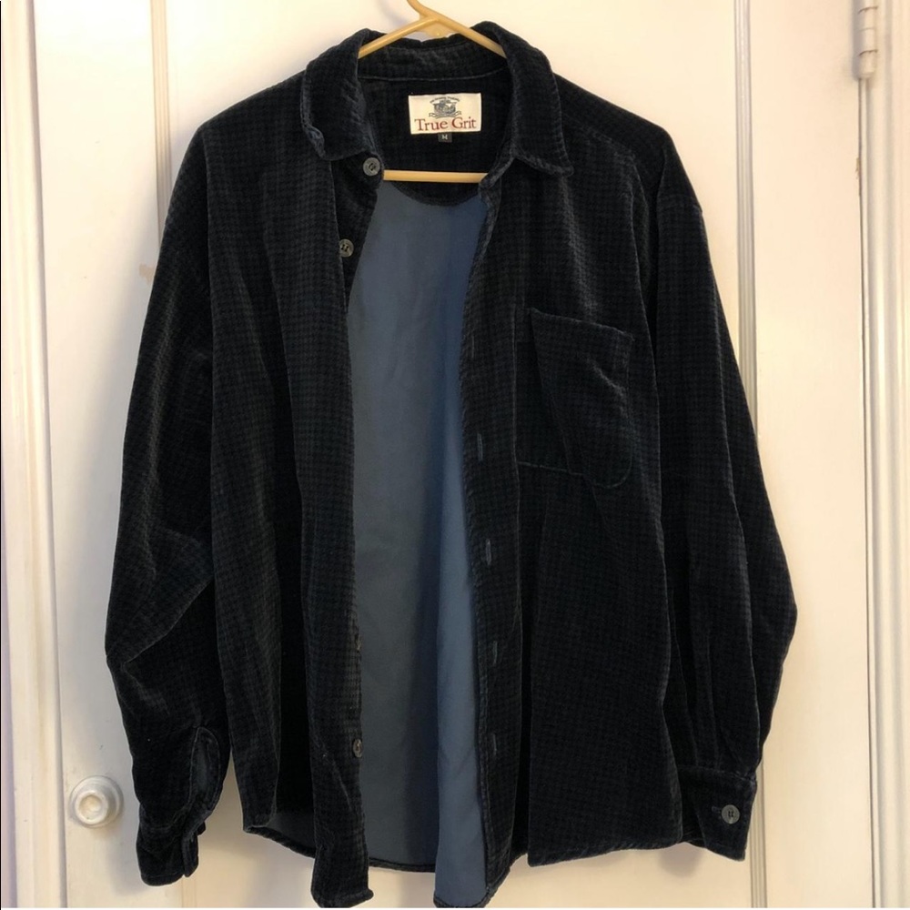 dark blue and black houndstooth patterned velvet button up
long sleeve shirt
